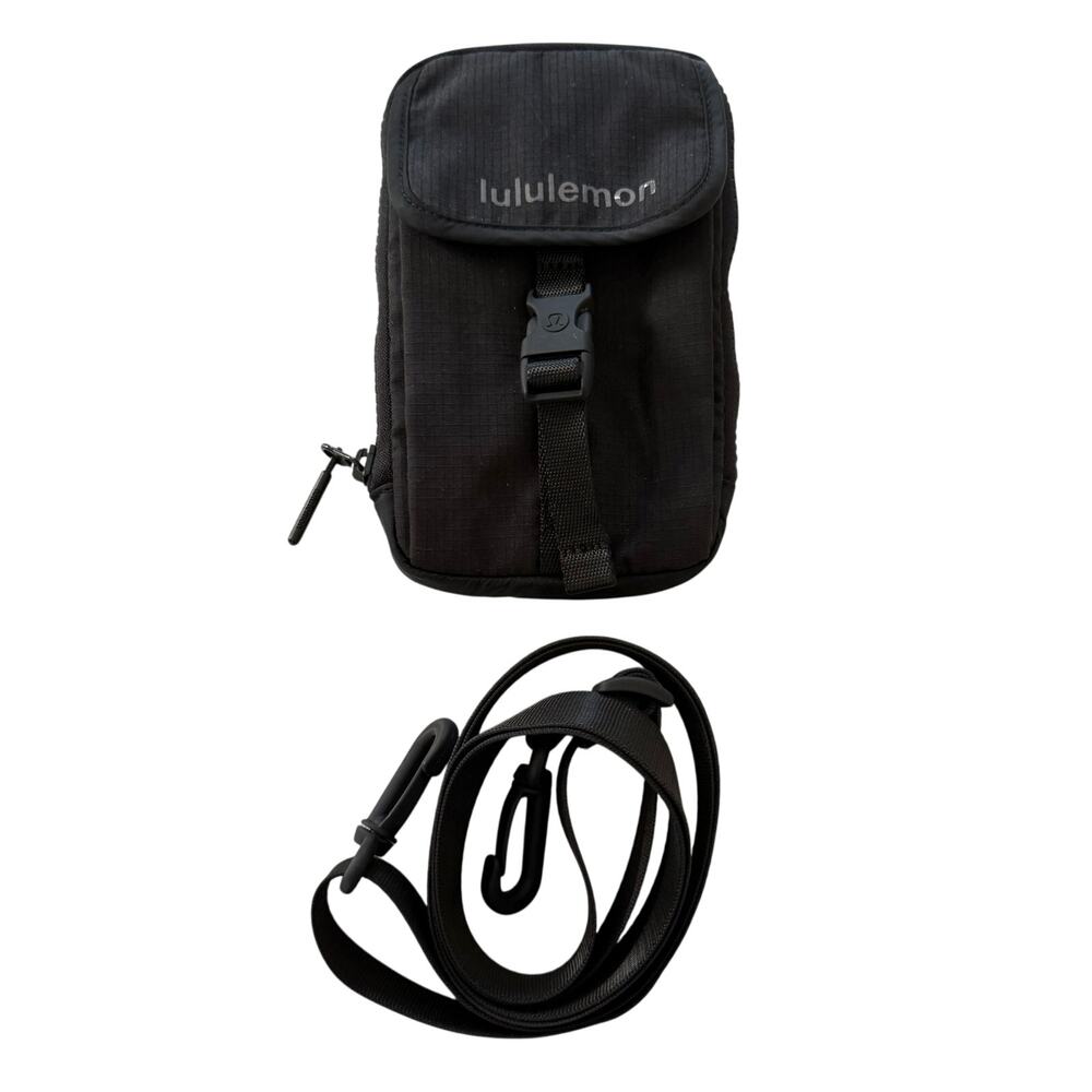 Lululemon Easy Access Crossbody Bag Size OS Black Ripstop Travel‎ Utility Pouch